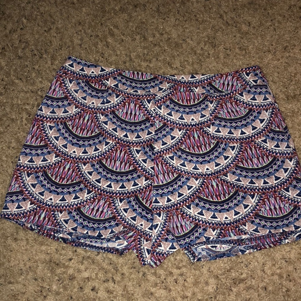 Patterned shorts - Picture 3 of 5